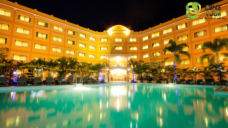 GOLDEN SAND HOTEL 3*